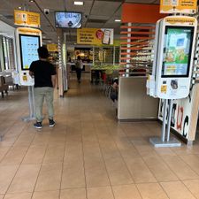 McDonald's Lelystad met McDrive