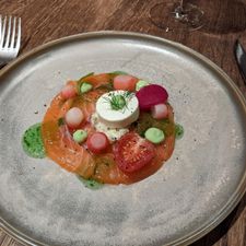 Bistro LOF