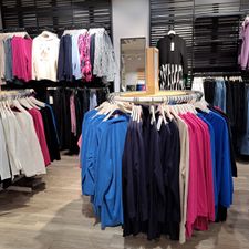 Street One und CECIL Outlet Rosada