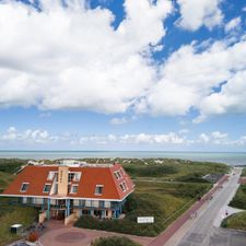 Strandhotel Buren aan Zee