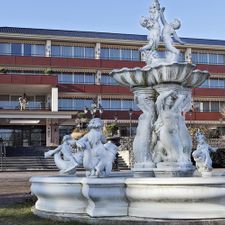 Fletcher Familiehotel De Hunzebergen