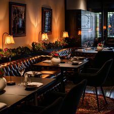 Restaurant On Cru
