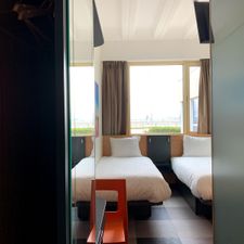 Maxhotel Amsterdam Airport Schiphol - Recently Renovated