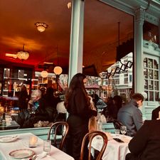 Gertrude Rest. & Bar