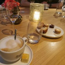 HFSLG Bar & Bistro