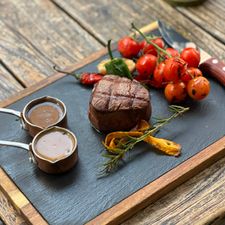 Restaurant Het Zuiden Fish & Wine - Steak & Beer