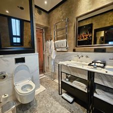 Hotel TwentySeven