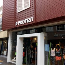 Protest Outlet Roosendaal