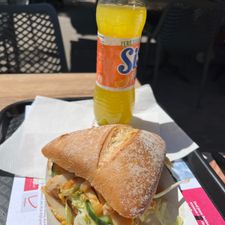 Bakker Bart Ede belegde broodjes & meer