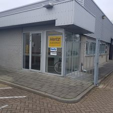 Hertz Autoverhuur - Almere - Markerkant 10-01