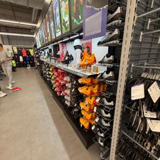Decathlon Utrecht the Wall