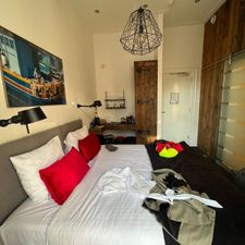 ZIES wijnbar • bistro • boutique hotel