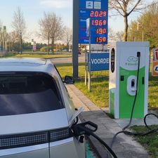 Bij Tamoil Tankstation Klazienaveen Betaal Je Met Creditcards Van ...