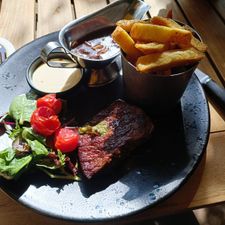 Café Bistro Jules