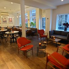 Douwe Egberts Café