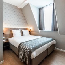 Melrose Hotel