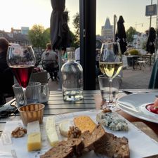 Zinc wine&dine