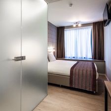 Melrose Hotel