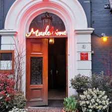 Bistro Madeleine