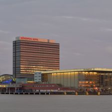 Mövenpick Hotel Amsterdam City Centre