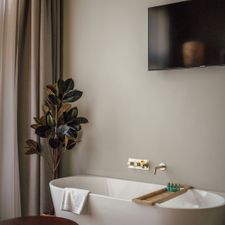 FINCH Boutique Hotel
