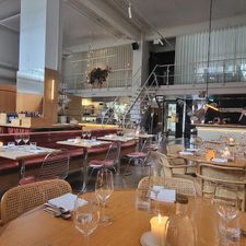 Héroine Restaurant & Bar