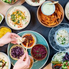 SHOUQ Zeist - Hummus, falafel & mezze (ook catering)