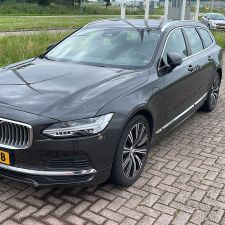 Hertz Autoverhuur - Eindhoven Airport