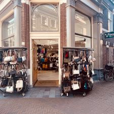 Van Os tassen en koffers