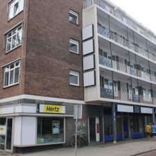 Hertz Autoverhuur - Arnhem - Bergstraat 2 HLE