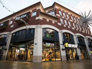 Bever modewinkels waar je kunt betalen met een creditcard | CardMapr