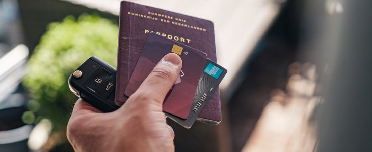 Auto huren met een creditcard in het buitenland? Hier zijn handige tips voor je reis