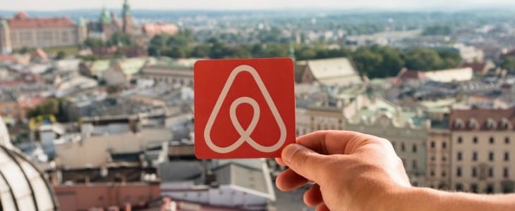 Airbnb geboekt na 2016? Claim de betaalde servicekosten terug