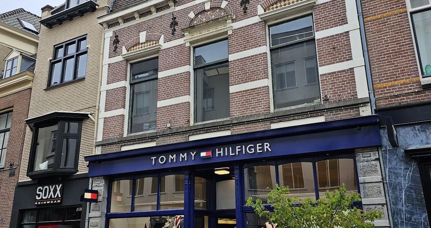 Tommy Hilfiger