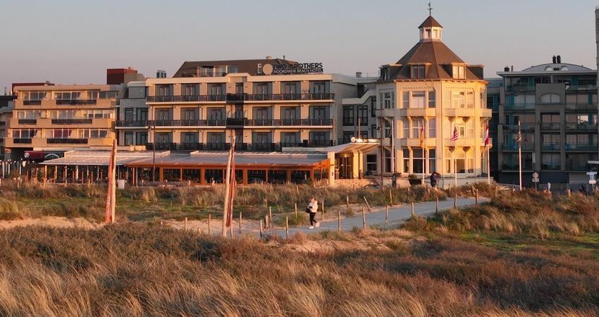 Two Brothers Noordwijk Beach Hotel