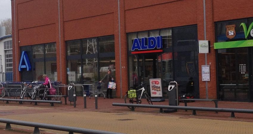 ALDI Tholen Terreplein