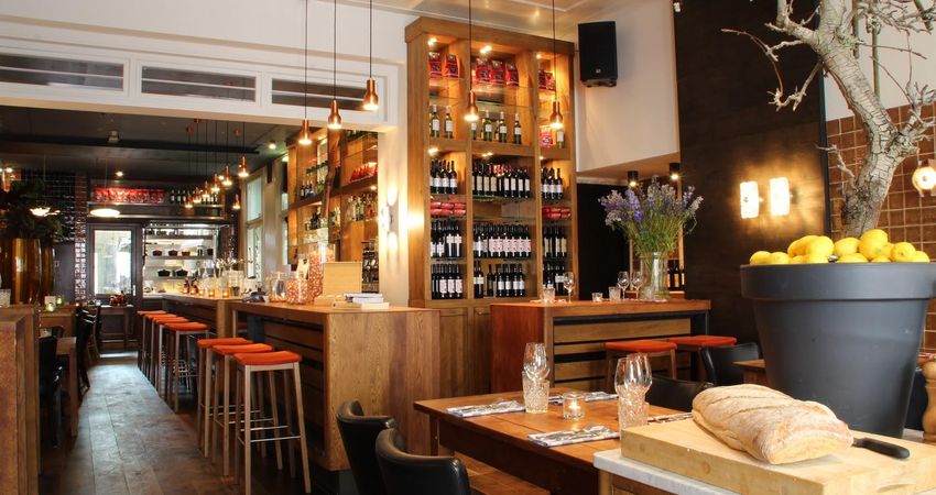 Bistro Madeleine