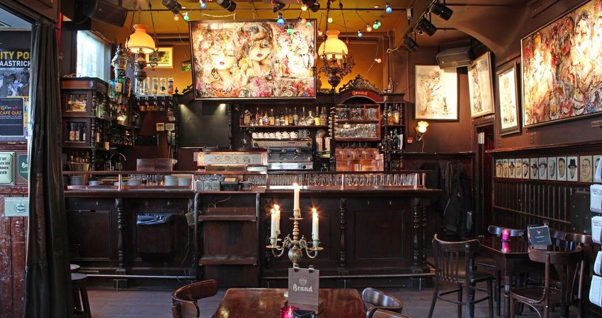 Café In Den Ouden Vogelstruys