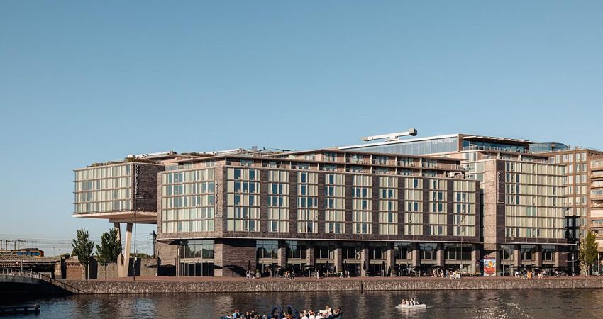 DoubleTree by Hilton Amsterdam Centraal Station
