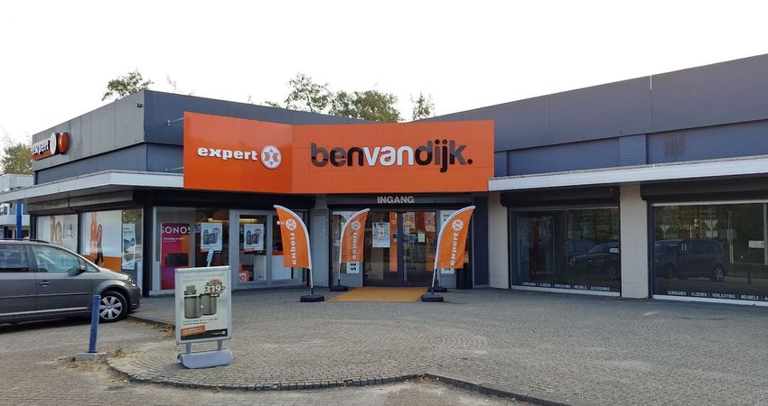 Expert Uden