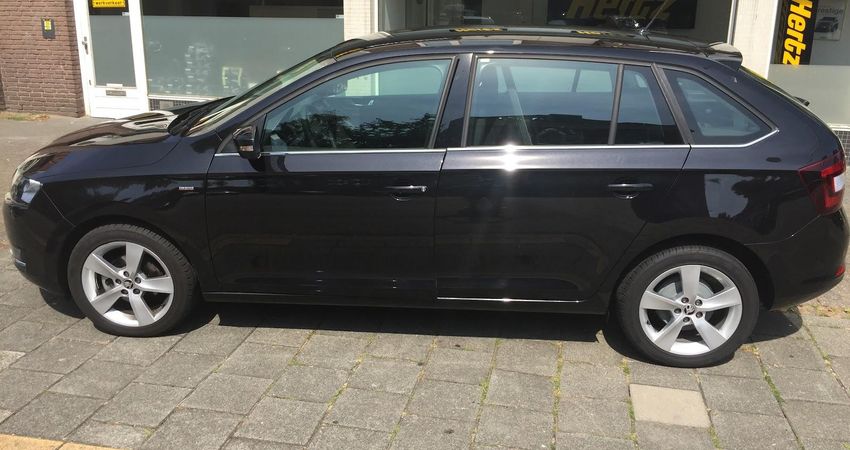 Hertz Autoverhuur - Nijmegen - Prins Hendrikstraat 30