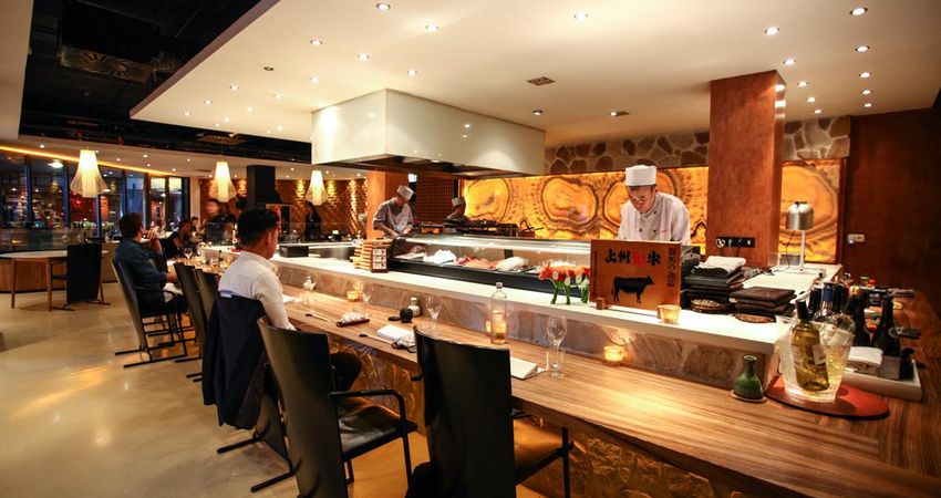 Hosokawa Teppanyaki en Sushi restaurant