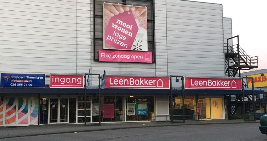 Leen Bakker