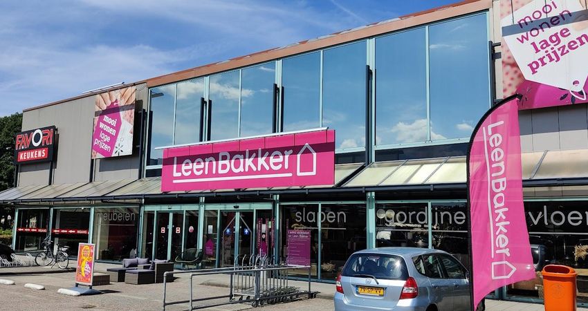 Leen Bakker