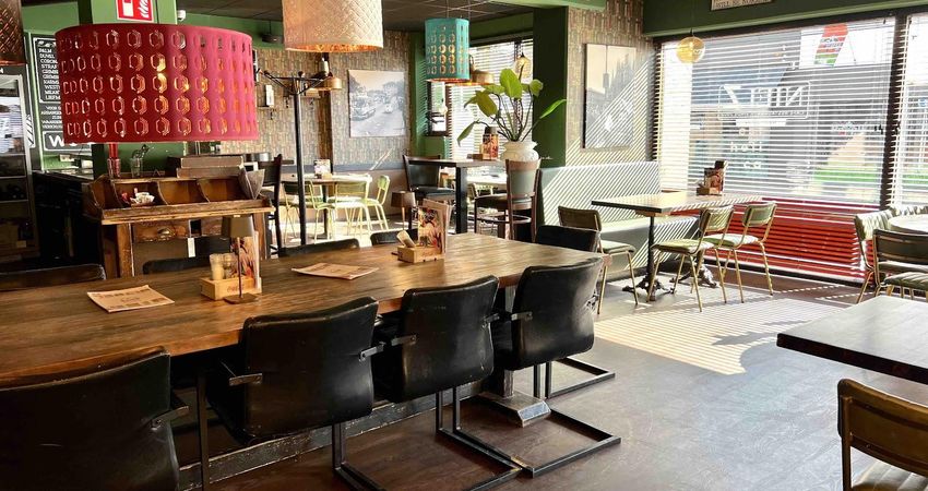 NielZ Café Restaurant