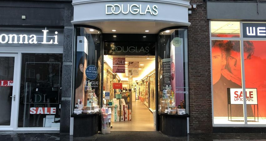 Parfumerie Douglas Den Bosch