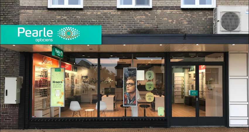 Pearle Opticiens Born