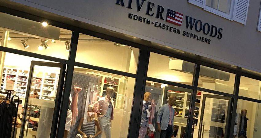 River Woods Outlet